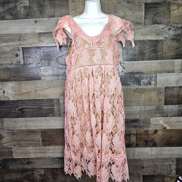 Motherhood Maternity Pink Lace Dress L - Picture 2 of 10